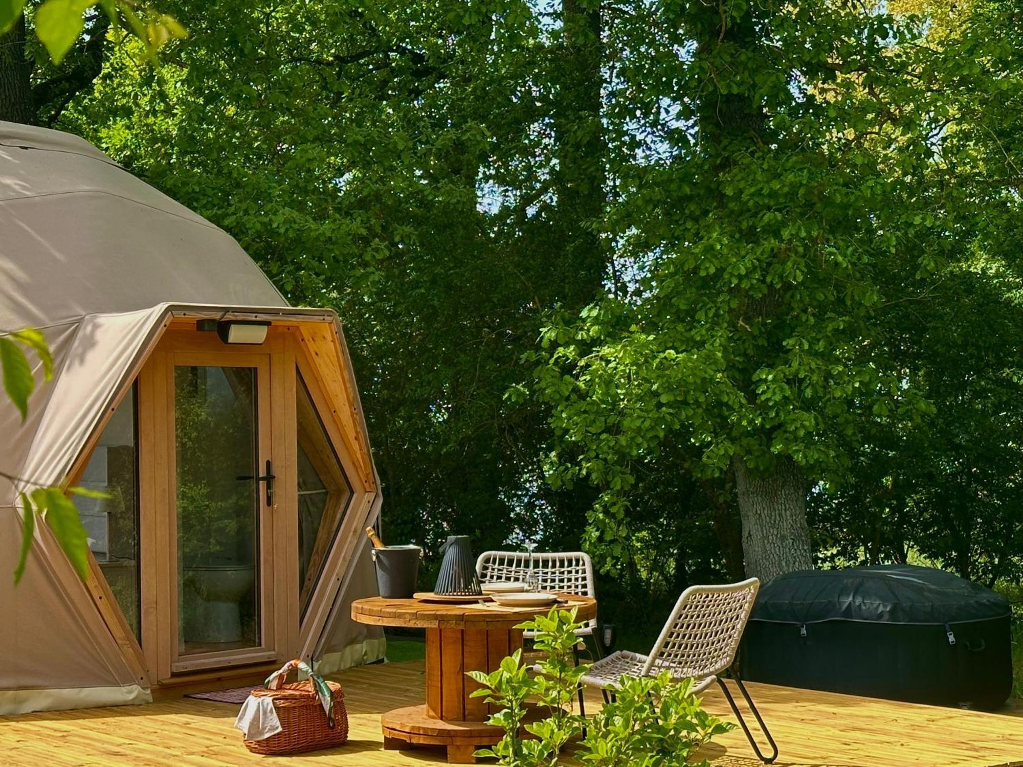 Dome Pathome Catonvielle Exterior foto